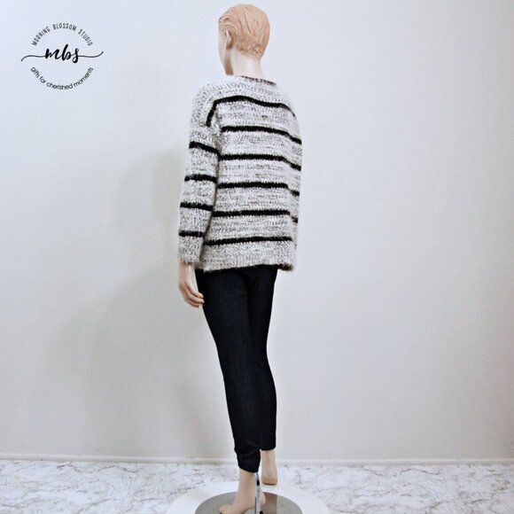 Calvin Klein Striped Fuzzy Crew Neck Long Sleeve Sweater Black White Women Size - Picture 4 of 11